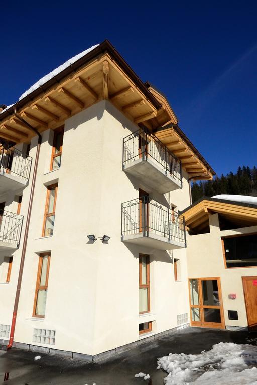 Chalet Hotel La Tarine Peisey-Nancroix Exterior photo