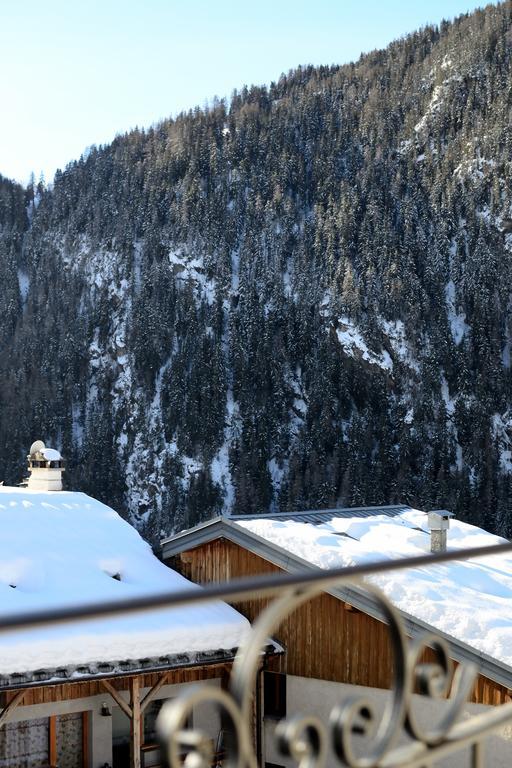 Chalet Hotel La Tarine Peisey-Nancroix Exterior photo