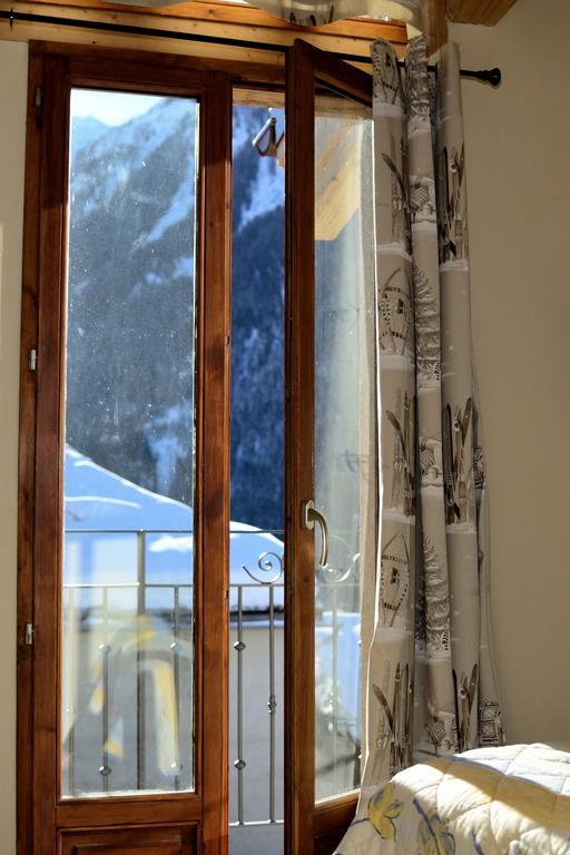 Chalet Hotel La Tarine Peisey-Nancroix Exterior photo